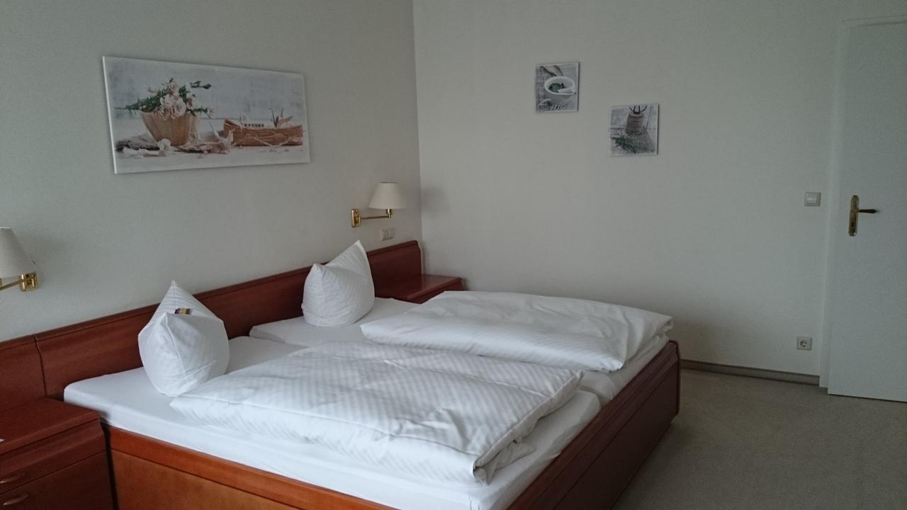 Pension Rabennest Raben Steinfeld Buitenkant foto